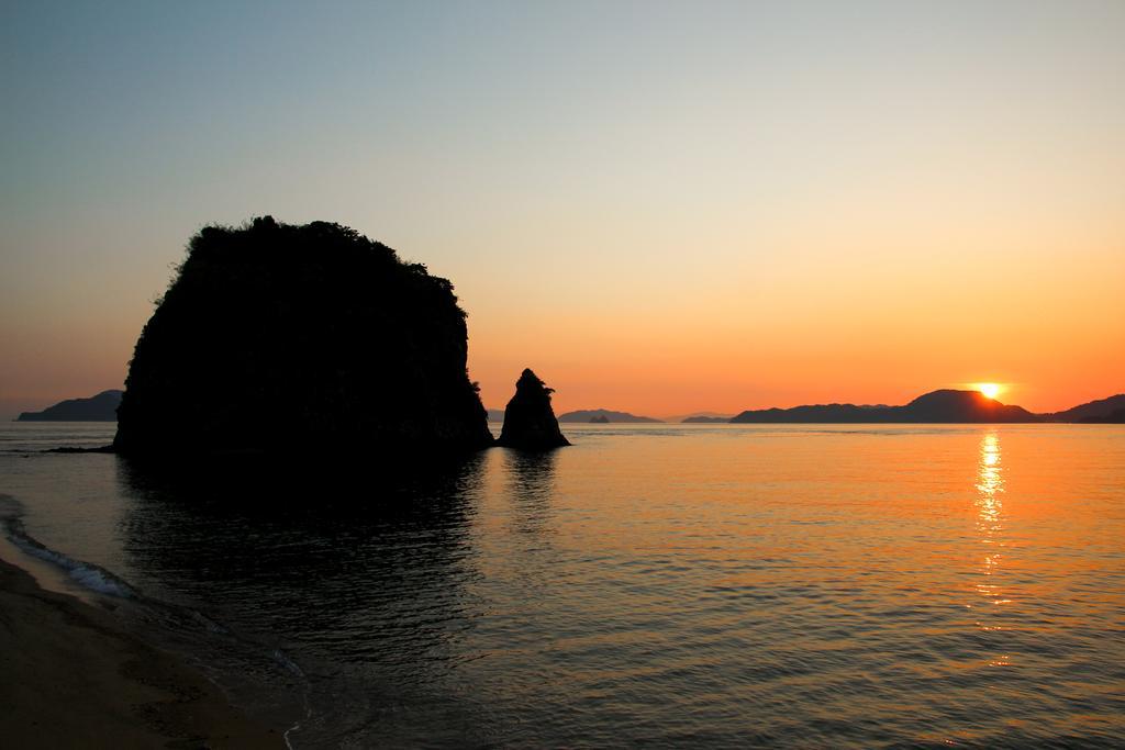 なにもない幸せな島のリトリート宿 The Bonds Matsuyama (Ehime) Exterior foto